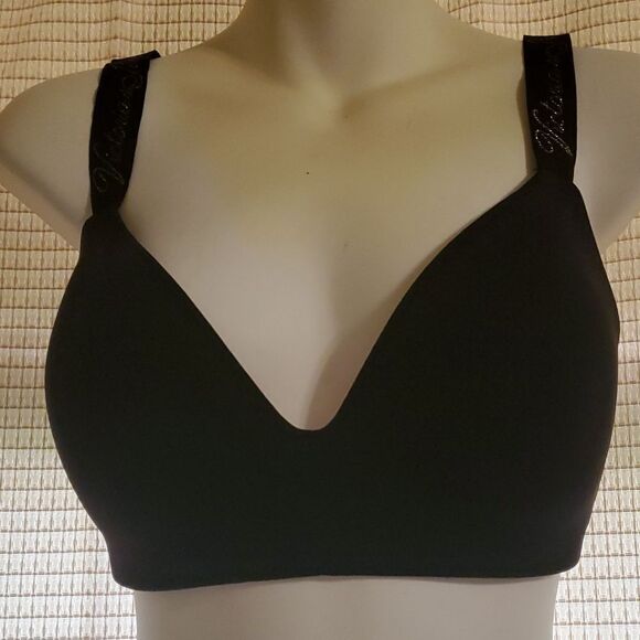 Victoria’s Secret black bra - Picture 1 of 4